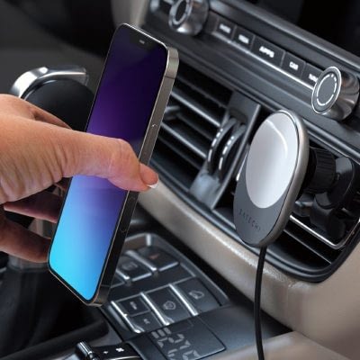 Satechi Magnetic Wireless Car Charger